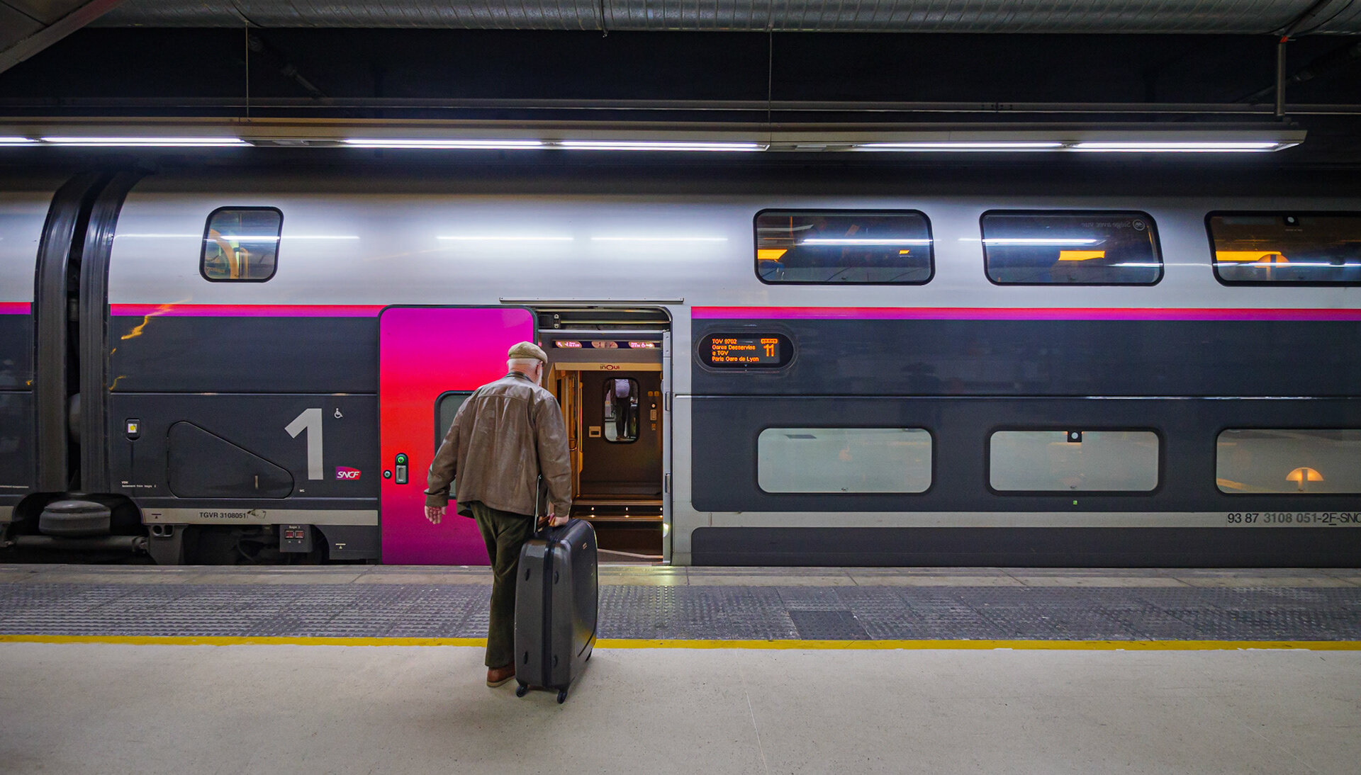 El tren de entrenamiento más alto conecte Barcelona y París y piloto tiene una maleta