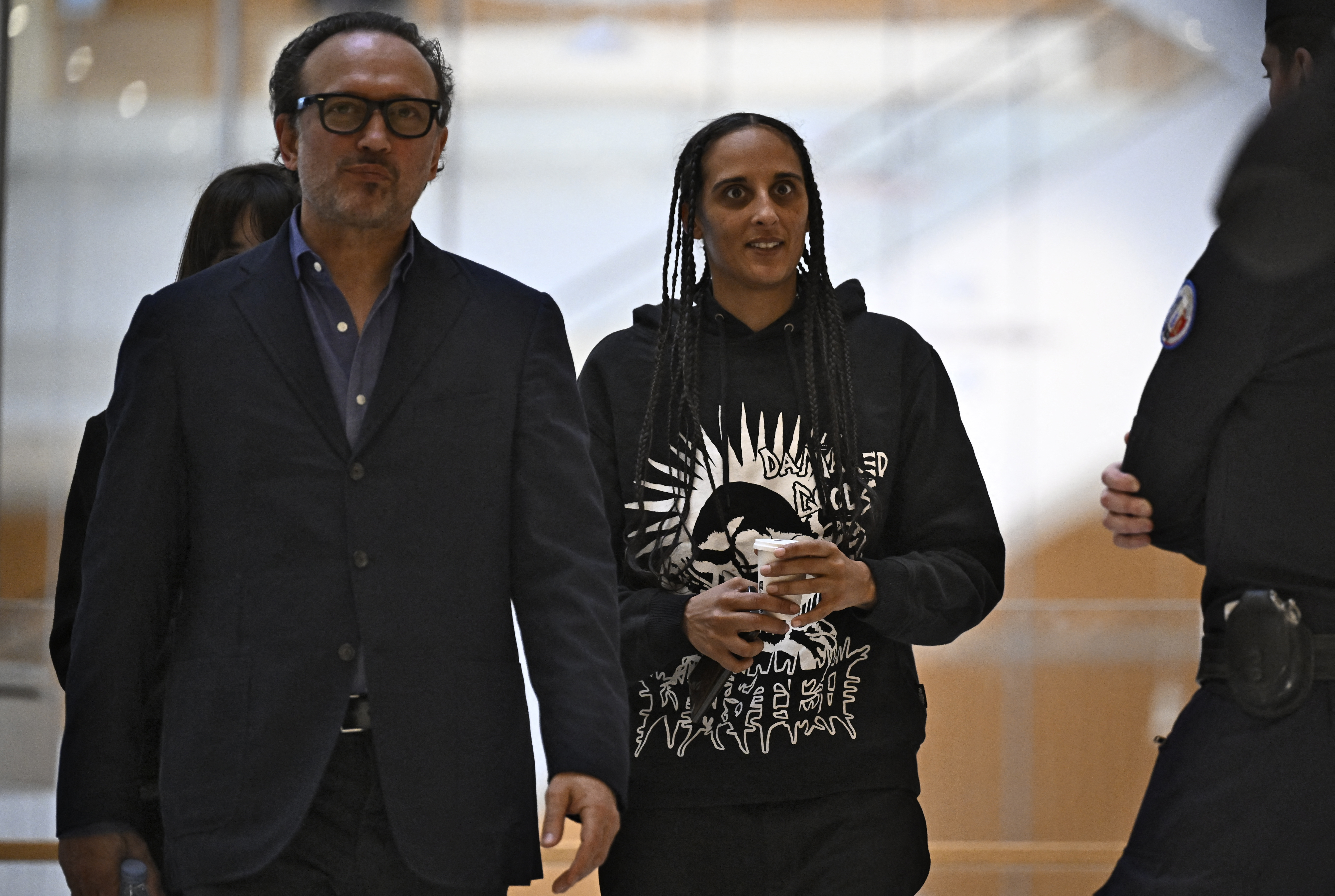 Vencent Peez y Roxane Deardieu en los casos de la región de Gerard.